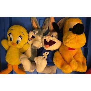 Vtg Looney Tunes Bugs, Tweety Plush, Hand Puppet Bugs And Odie